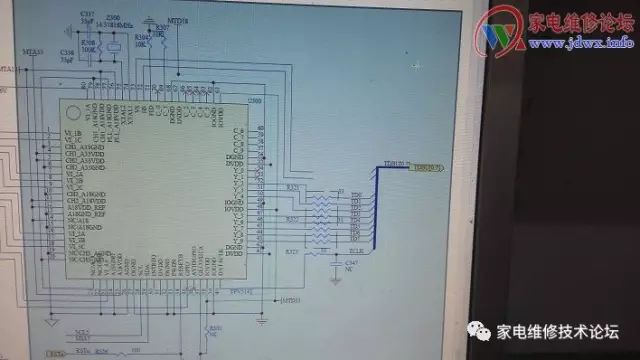 海尔液晶电视L37A6A马赛克画面维修实例 24小时上门  修不好不收钱